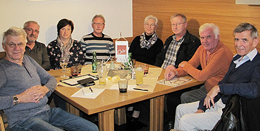 Die Topothekarinnen und Topothekare beim Café Seinerzeit in Waxenberg