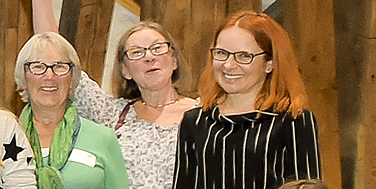 Die Verantwortliche für den reibungslosen Ablauf von Citizen Science Award und Citizen Science Day: Petra Siegele vom OeAD (rechts im Bild) Foto: Martin Hörmandinger