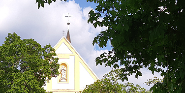 Auersthal: Kirche